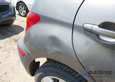 2004 Scion Xa from USA, damaged, VIN JTKKT624X40073877